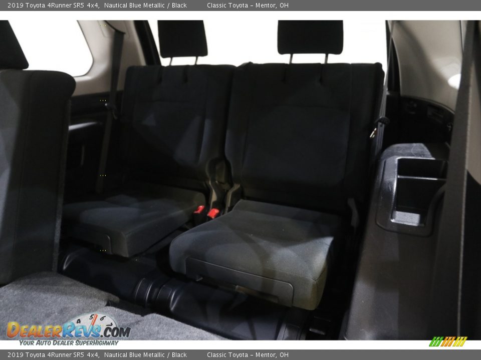 2019 Toyota 4Runner SR5 4x4 Nautical Blue Metallic / Black Photo #18