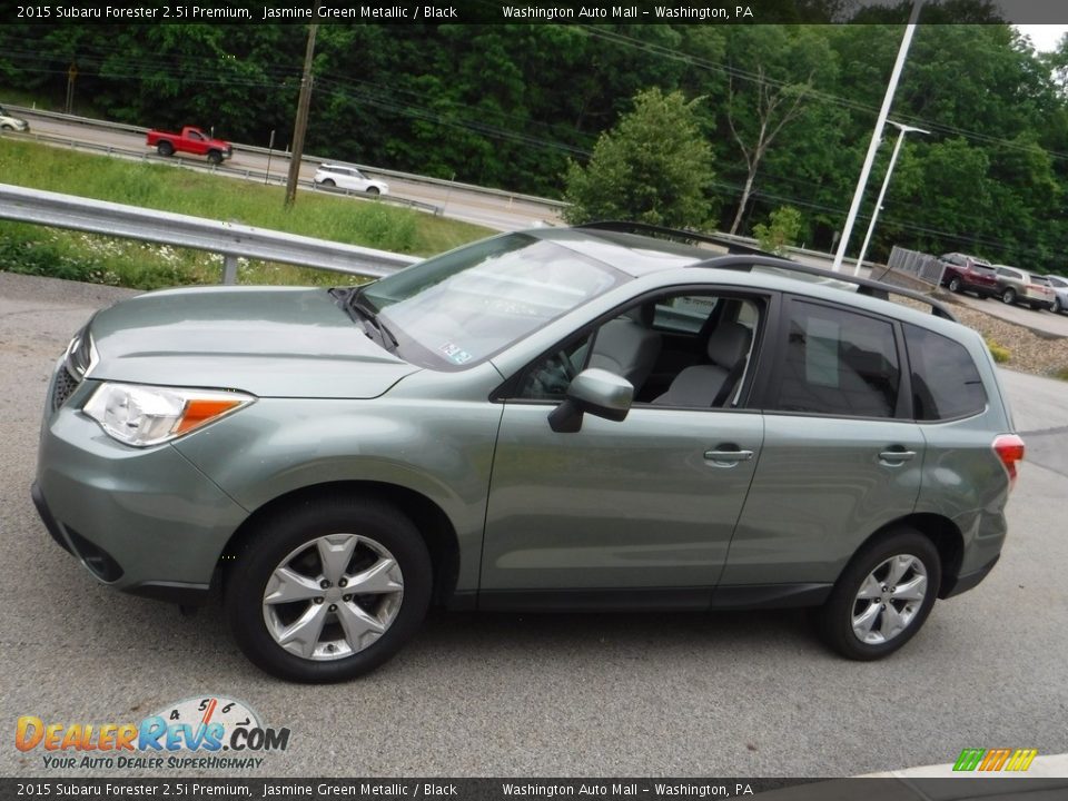 2015 Subaru Forester 2.5i Premium Jasmine Green Metallic / Black Photo #11