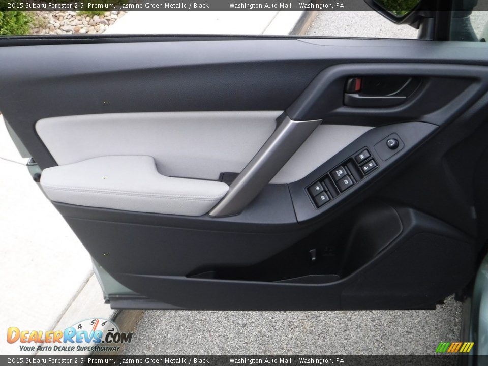 2015 Subaru Forester 2.5i Premium Jasmine Green Metallic / Black Photo #18