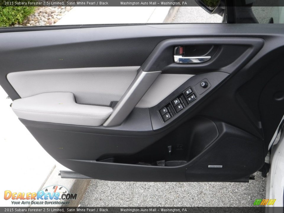 Door Panel of 2015 Subaru Forester 2.5i Limited Photo #23