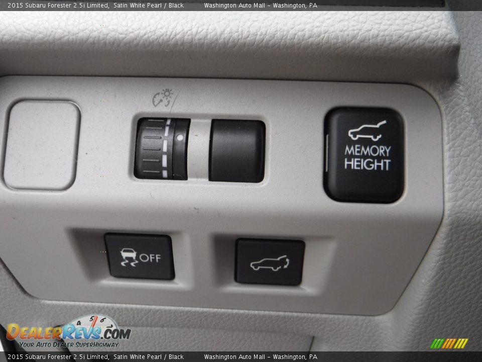 Controls of 2015 Subaru Forester 2.5i Limited Photo #24