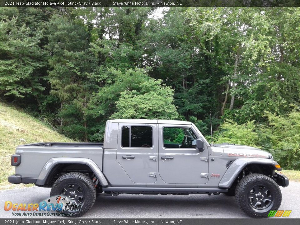 Sting-Gray 2021 Jeep Gladiator Mojave 4x4 Photo #5