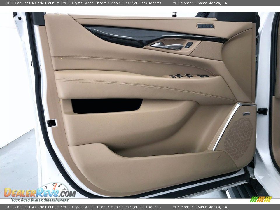Door Panel of 2019 Cadillac Escalade Platinum 4WD Photo #26