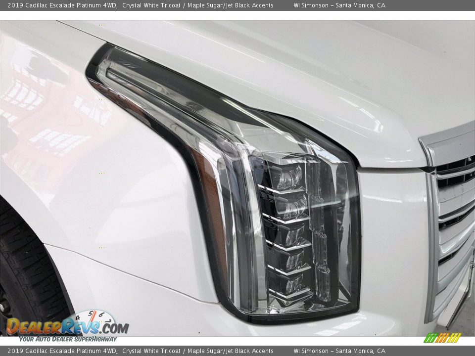 2019 Cadillac Escalade Platinum 4WD Crystal White Tricoat / Maple Sugar/Jet Black Accents Photo #28