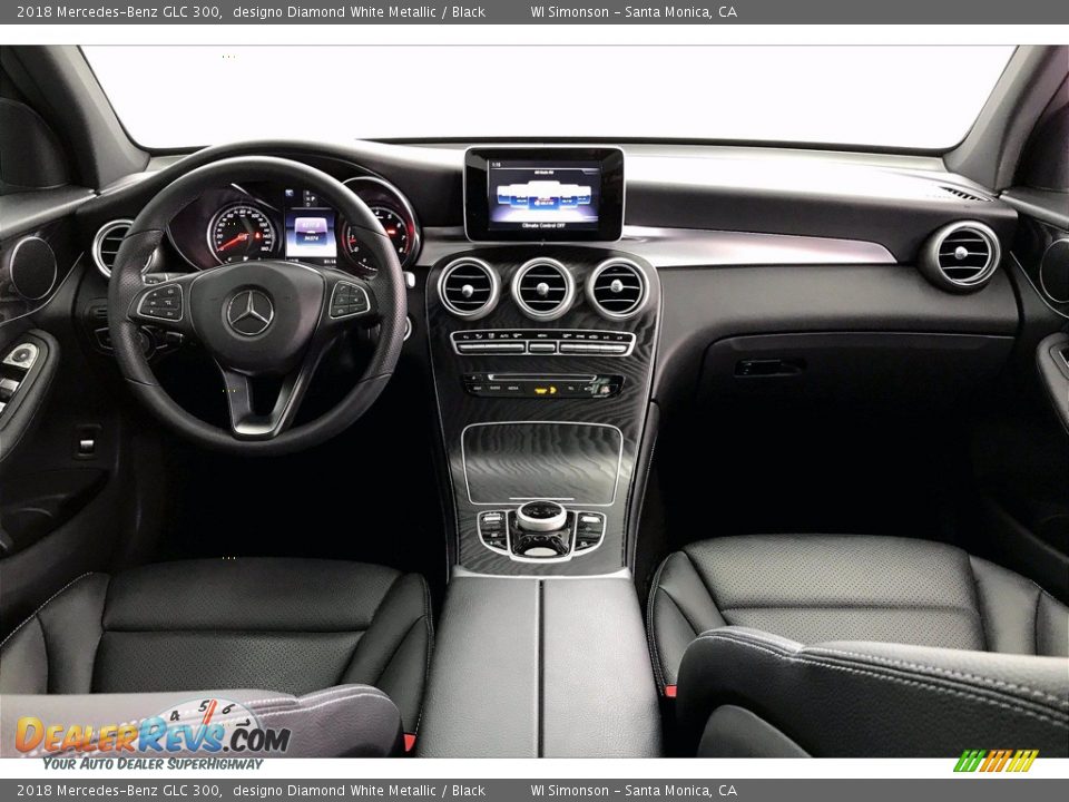 Dashboard of 2018 Mercedes-Benz GLC 300 Photo #15