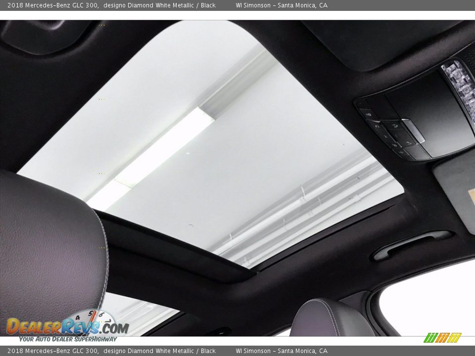 Sunroof of 2018 Mercedes-Benz GLC 300 Photo #25