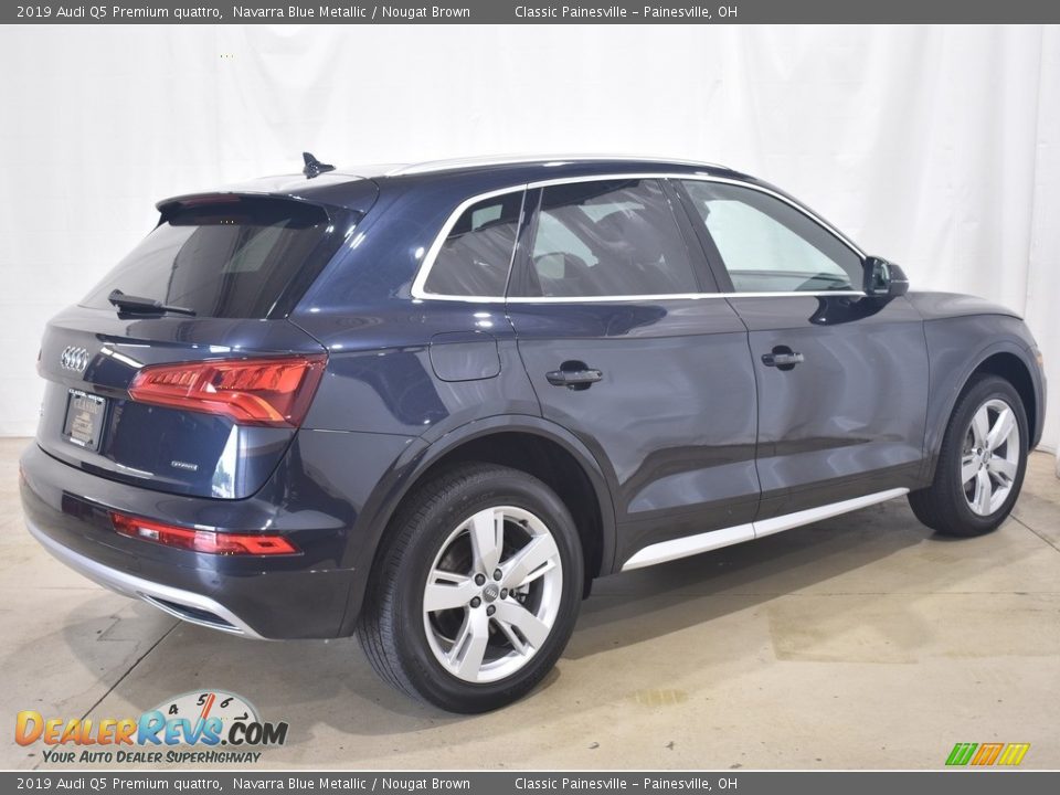 2019 Audi Q5 Premium quattro Navarra Blue Metallic / Nougat Brown Photo #2