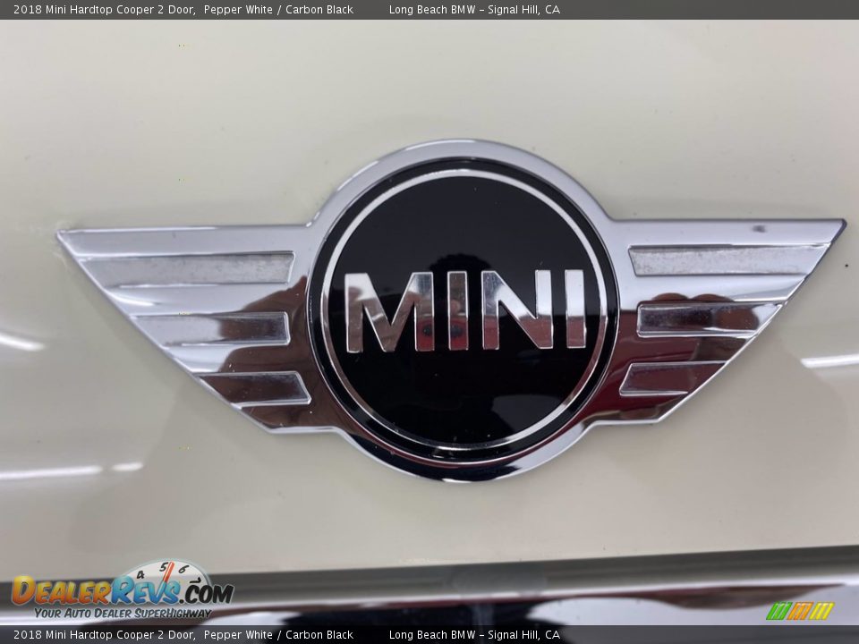 2018 Mini Hardtop Cooper 2 Door Pepper White / Carbon Black Photo #8