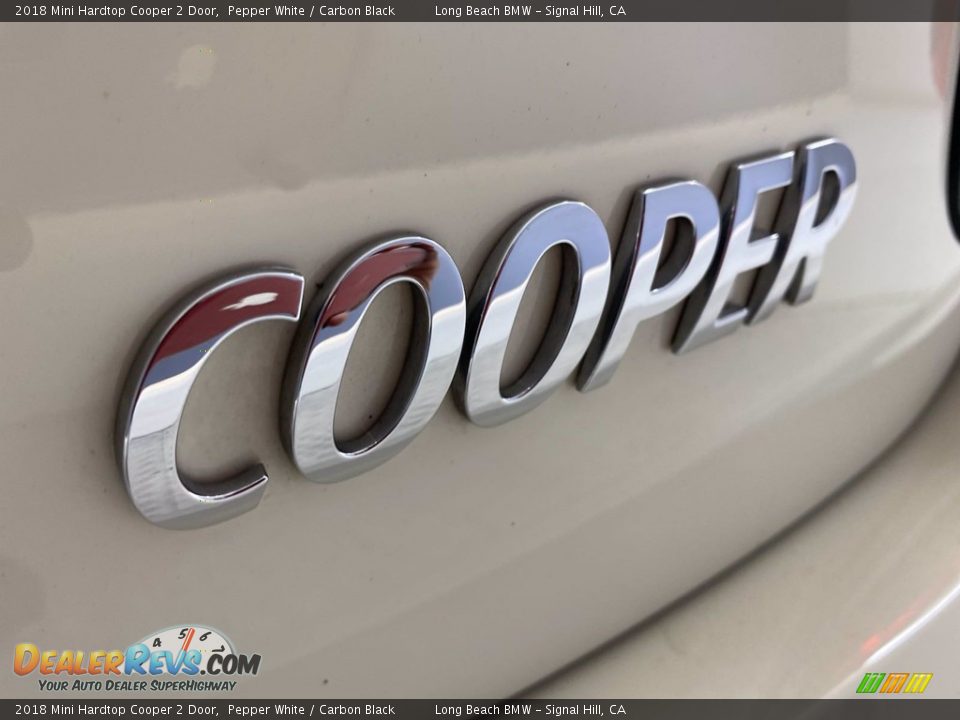2018 Mini Hardtop Cooper 2 Door Pepper White / Carbon Black Photo #11
