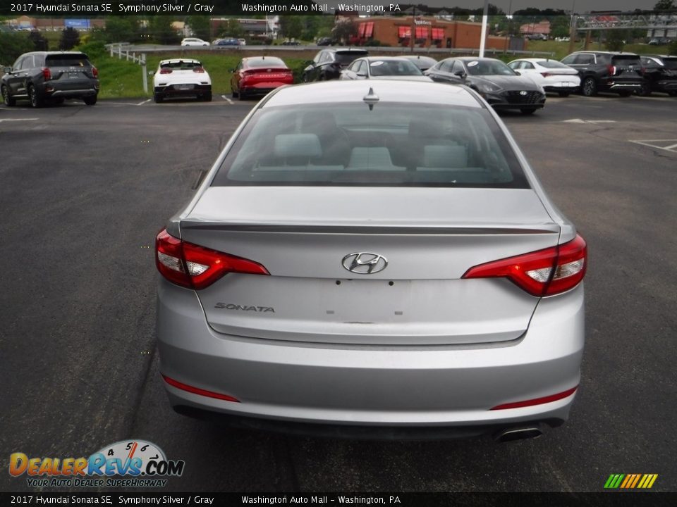 2017 Hyundai Sonata SE Symphony Silver / Gray Photo #7