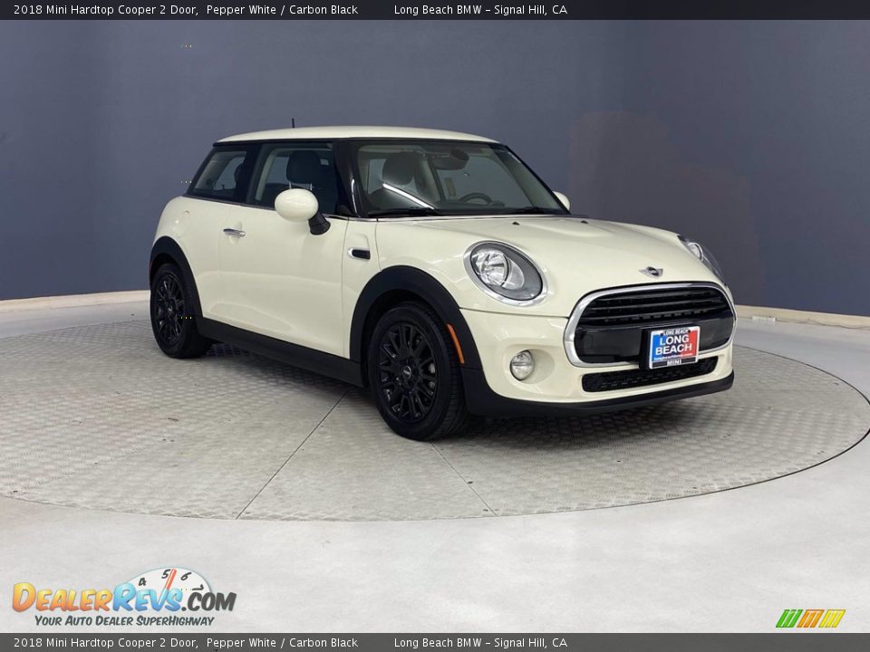 2018 Mini Hardtop Cooper 2 Door Pepper White / Carbon Black Photo #34