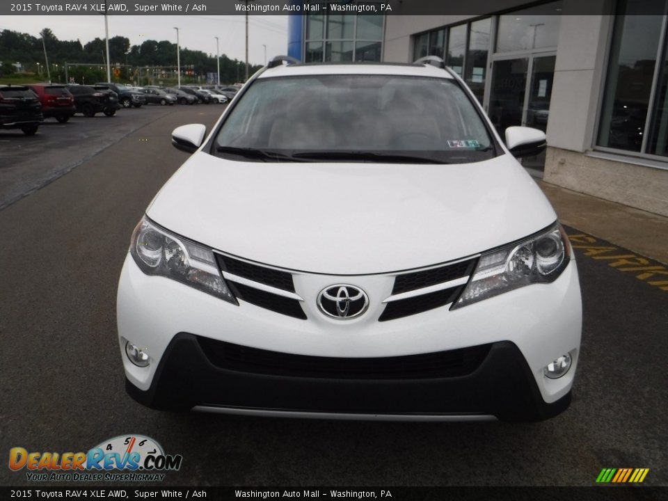 2015 Toyota RAV4 XLE AWD Super White / Ash Photo #4