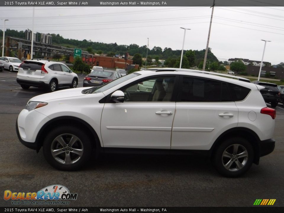 2015 Toyota RAV4 XLE AWD Super White / Ash Photo #6