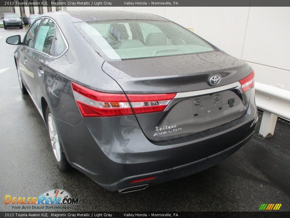 2013 Toyota Avalon XLE Magnetic Gray Metallic / Light Gray Photo #3