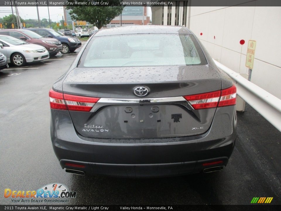 2013 Toyota Avalon XLE Magnetic Gray Metallic / Light Gray Photo #4