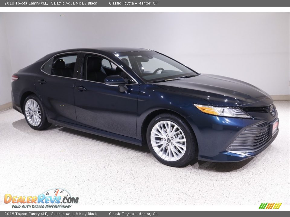 2018 Toyota Camry XLE Galactic Aqua Mica / Black Photo #1