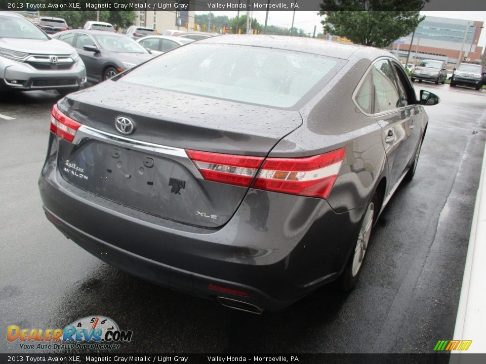 2013 Toyota Avalon XLE Magnetic Gray Metallic / Light Gray Photo #5