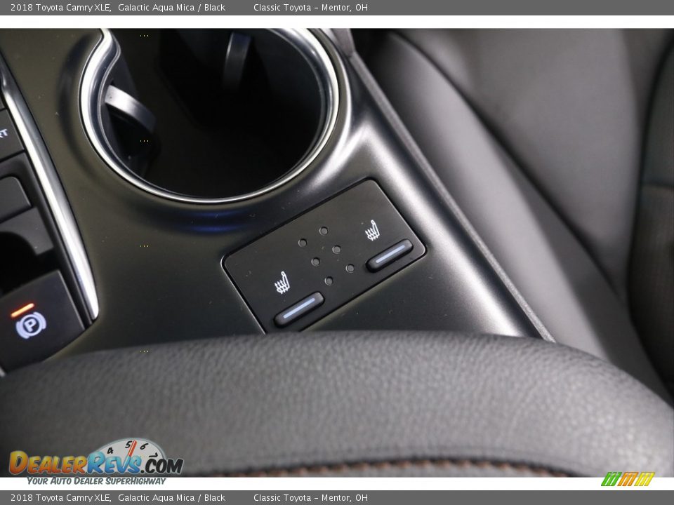2018 Toyota Camry XLE Galactic Aqua Mica / Black Photo #12