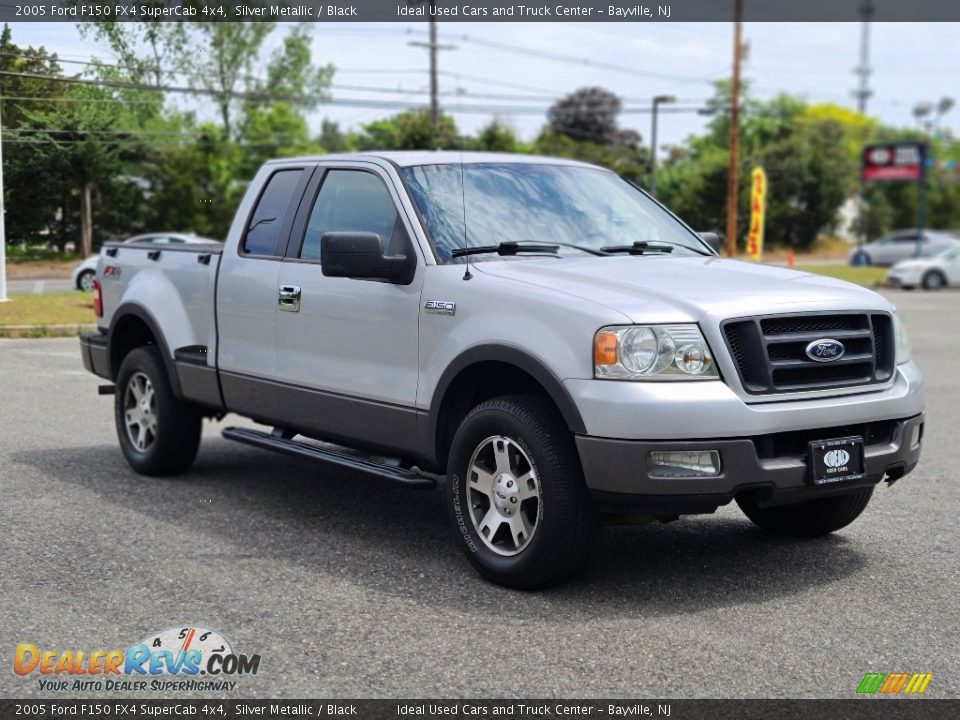Front 3/4 View of 2005 Ford F150 FX4 SuperCab 4x4 Photo #7