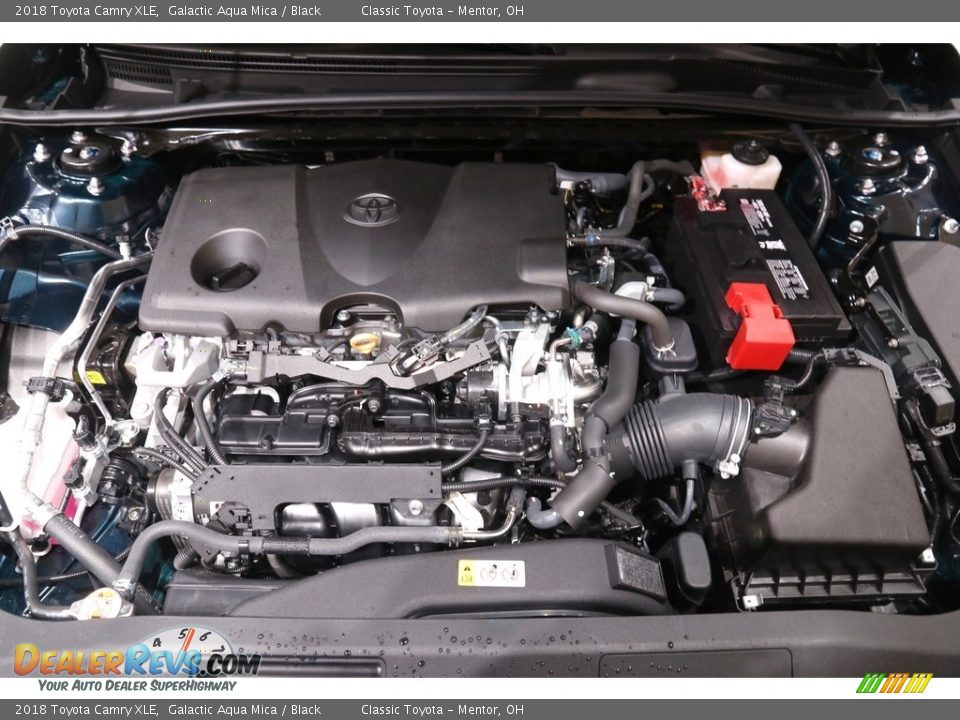 2018 Toyota Camry XLE Galactic Aqua Mica / Black Photo #18