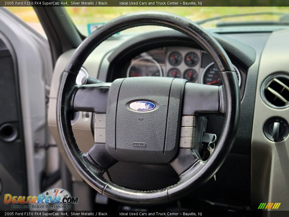 2005 Ford F150 FX4 SuperCab 4x4 Steering Wheel Photo #20