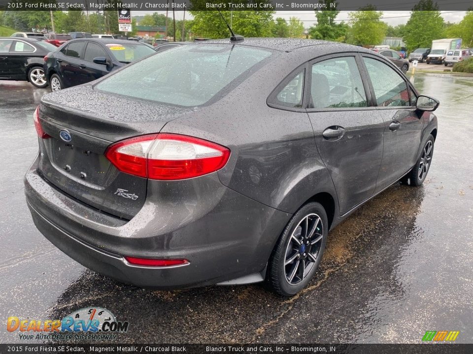2015 Ford Fiesta SE Sedan Magnetic Metallic / Charcoal Black Photo #6