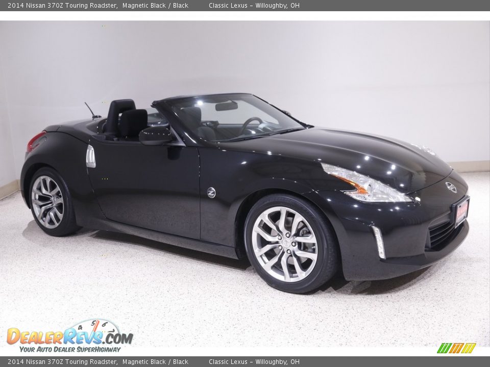 Front 3/4 View of 2014 Nissan 370Z Touring Roadster Photo #1