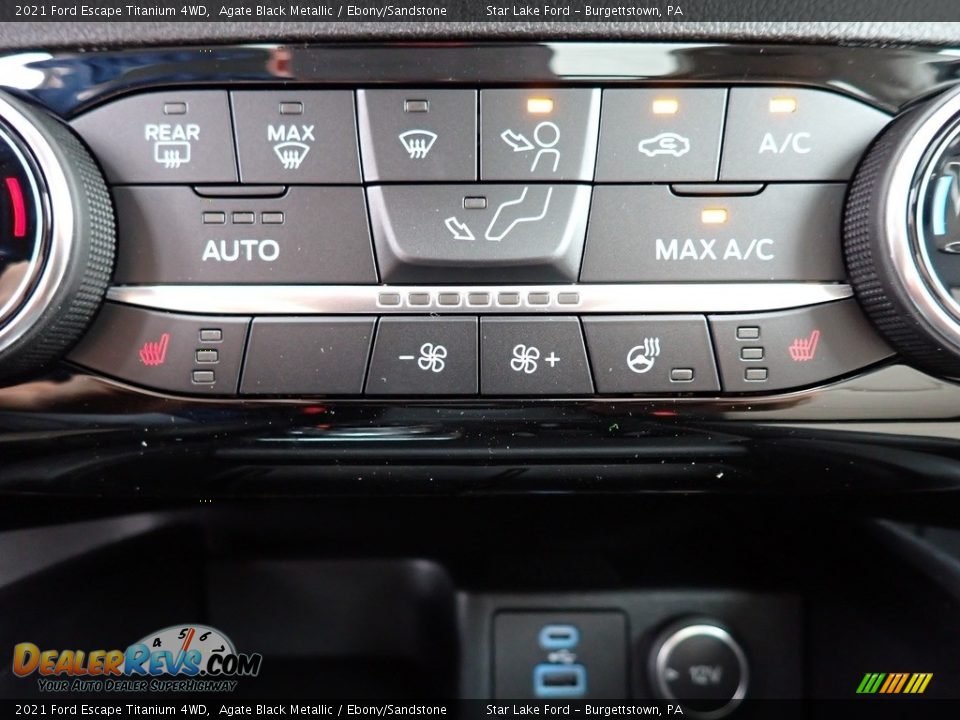 Controls of 2021 Ford Escape Titanium 4WD Photo #17