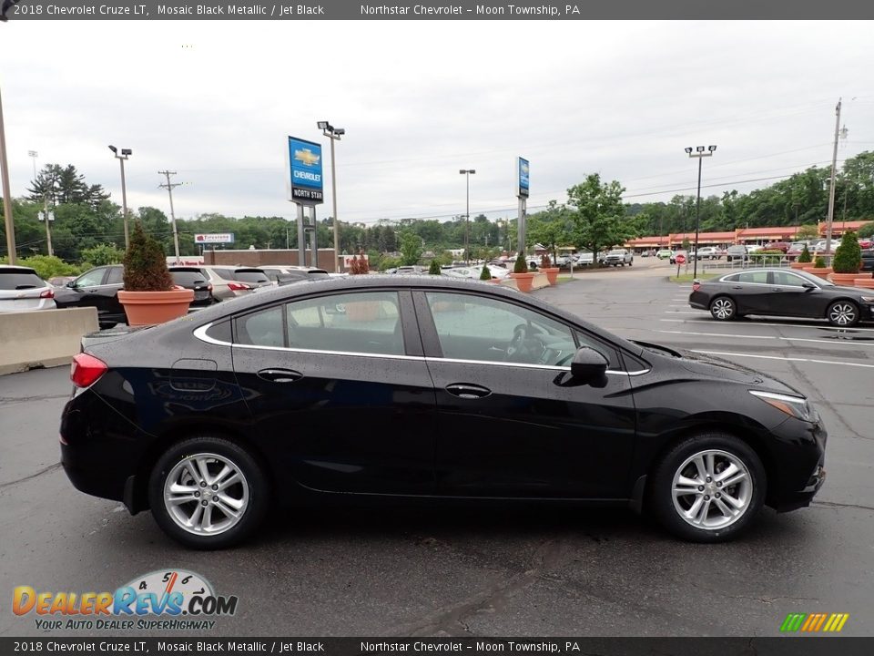 2018 Chevrolet Cruze LT Mosaic Black Metallic / Jet Black Photo #10