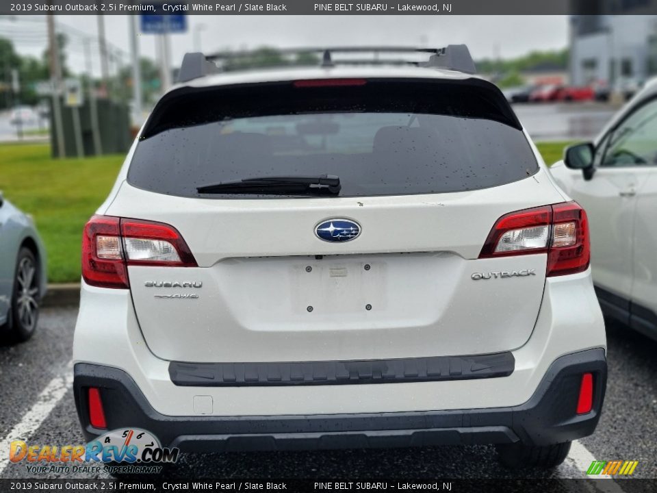 2019 Subaru Outback 2.5i Premium Crystal White Pearl / Slate Black Photo #4