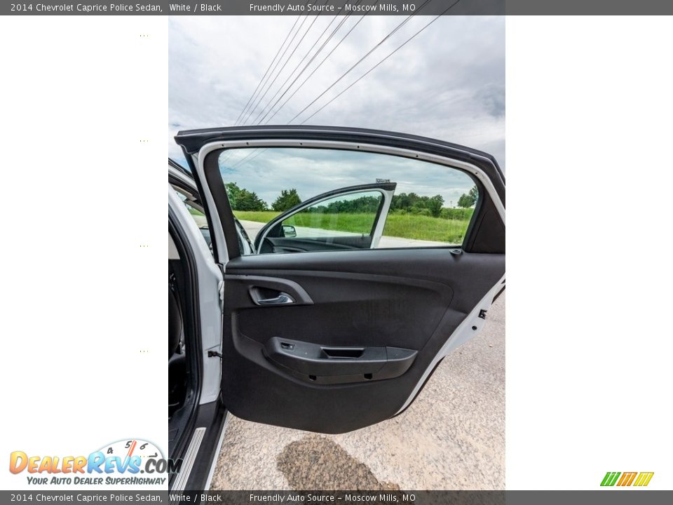 2014 Chevrolet Caprice Police Sedan White / Black Photo #24