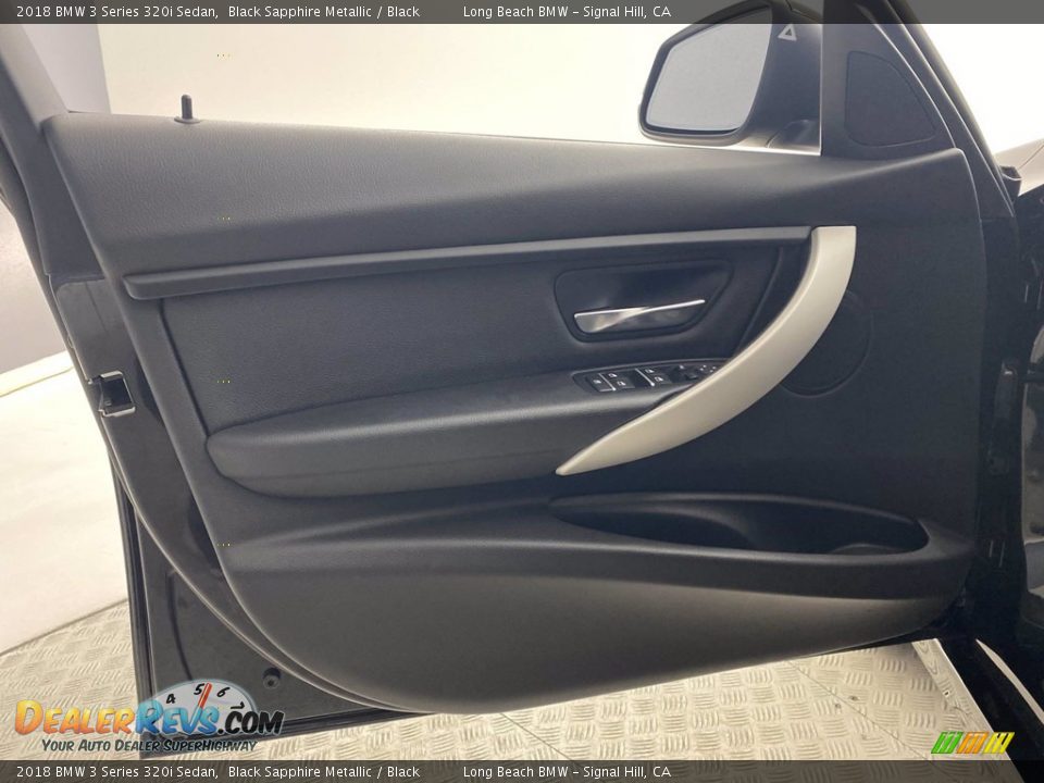 2018 BMW 3 Series 320i Sedan Black Sapphire Metallic / Black Photo #13