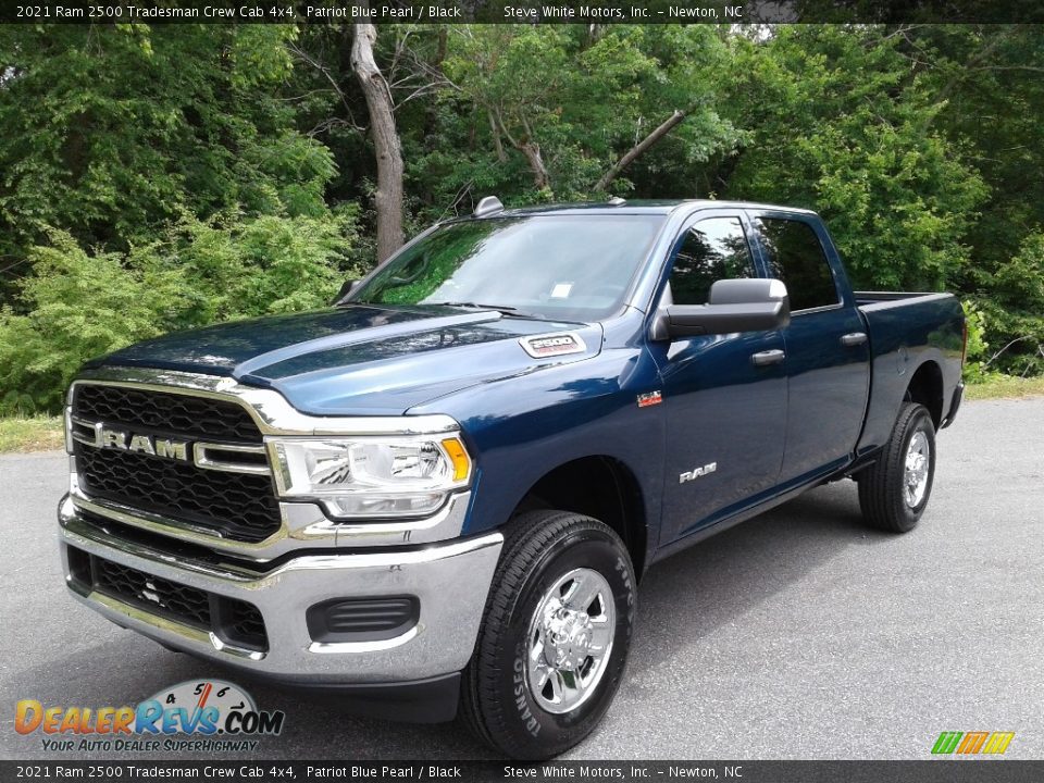 Front 3/4 View of 2021 Ram 2500 Tradesman Crew Cab 4x4 Photo #2