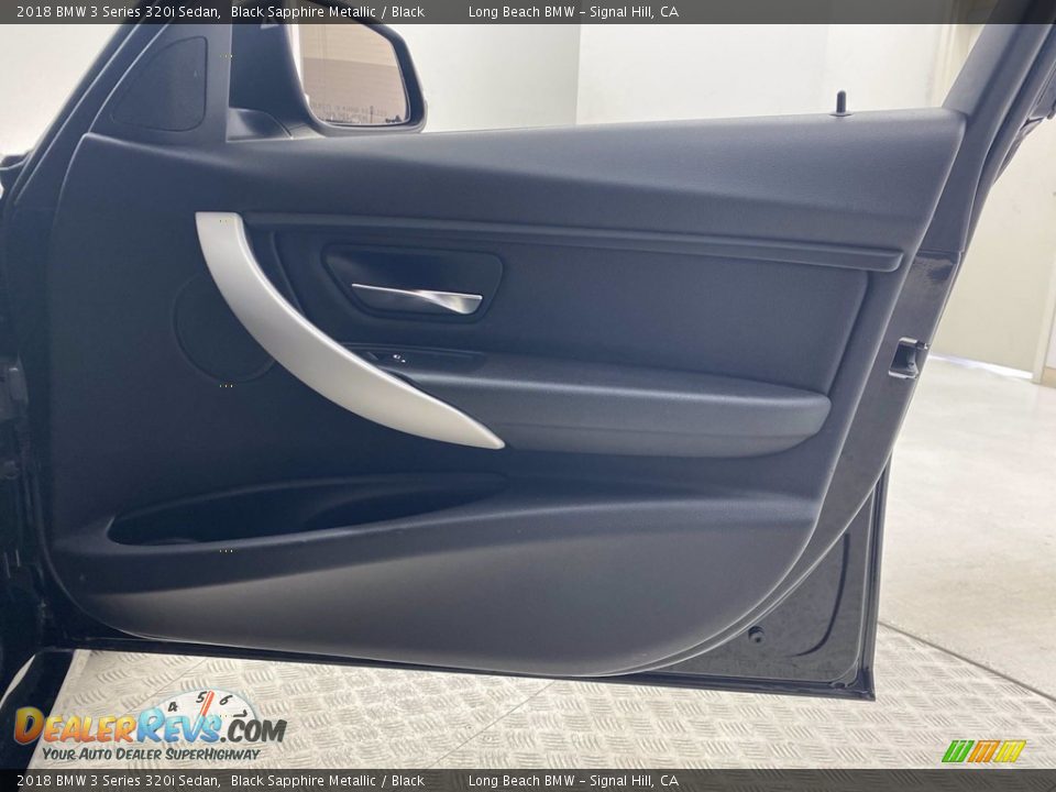 2018 BMW 3 Series 320i Sedan Black Sapphire Metallic / Black Photo #32