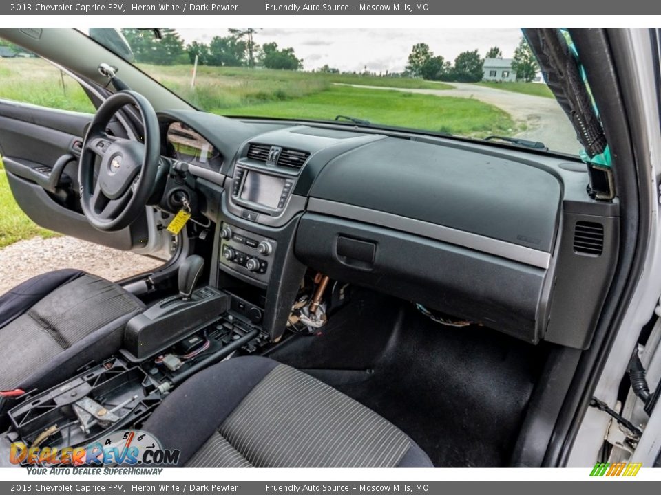 2013 Chevrolet Caprice PPV Heron White / Dark Pewter Photo #26