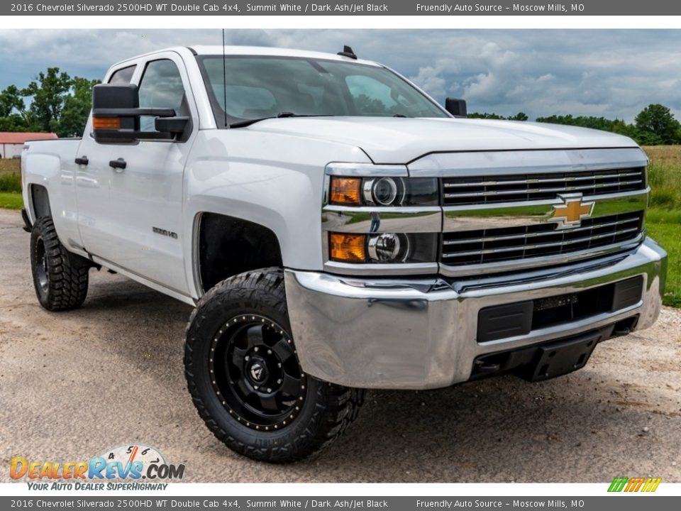 Front 3/4 View of 2016 Chevrolet Silverado 2500HD WT Double Cab 4x4 Photo #1