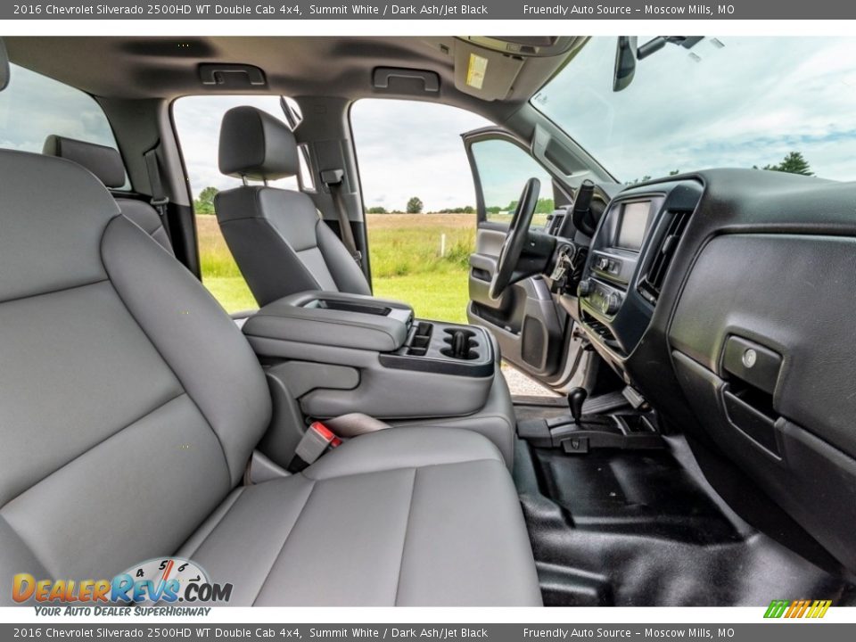 Front Seat of 2016 Chevrolet Silverado 2500HD WT Double Cab 4x4 Photo #30