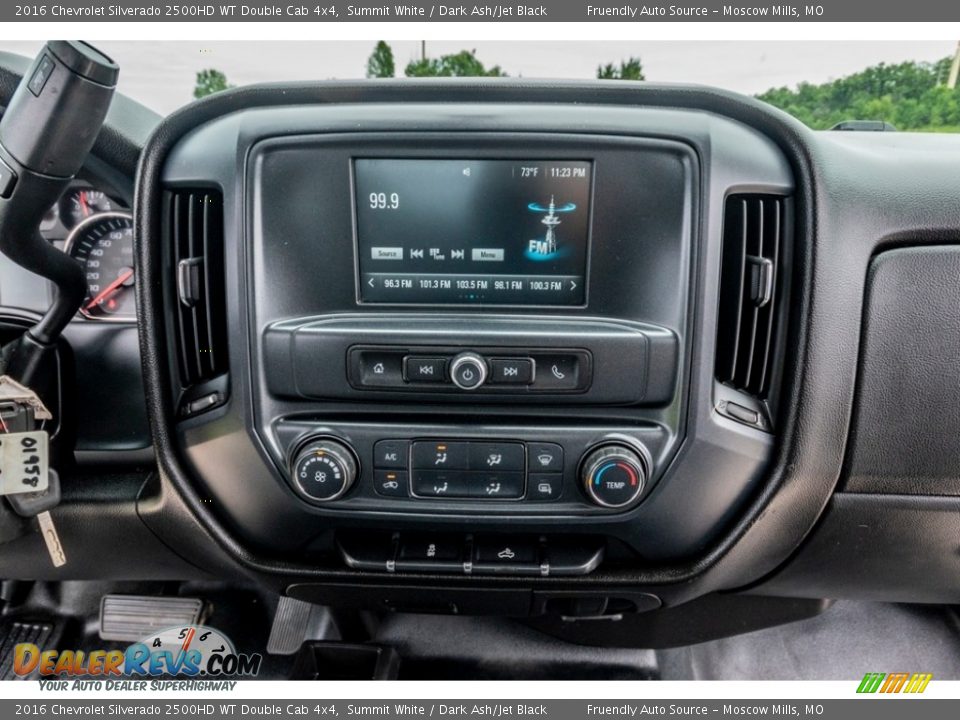 Controls of 2016 Chevrolet Silverado 2500HD WT Double Cab 4x4 Photo #33