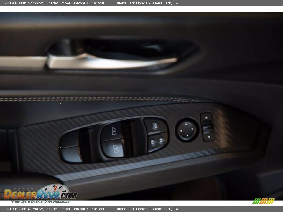 2019 Nissan Altima SV Scarlet Ember Tintcoat / Charcoal Photo #30