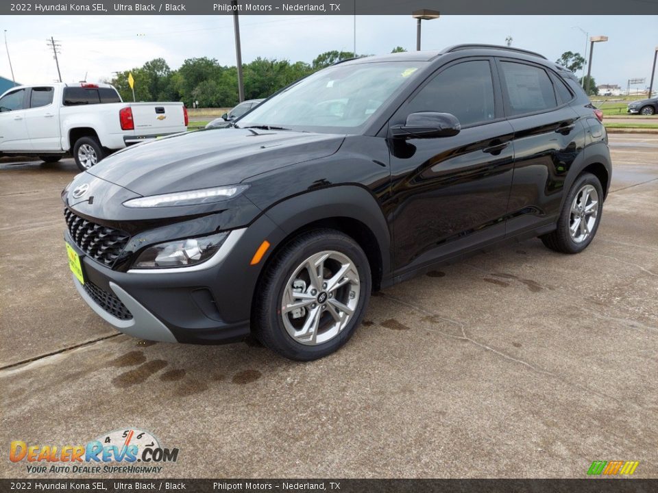 Front 3/4 View of 2022 Hyundai Kona SEL Photo #2