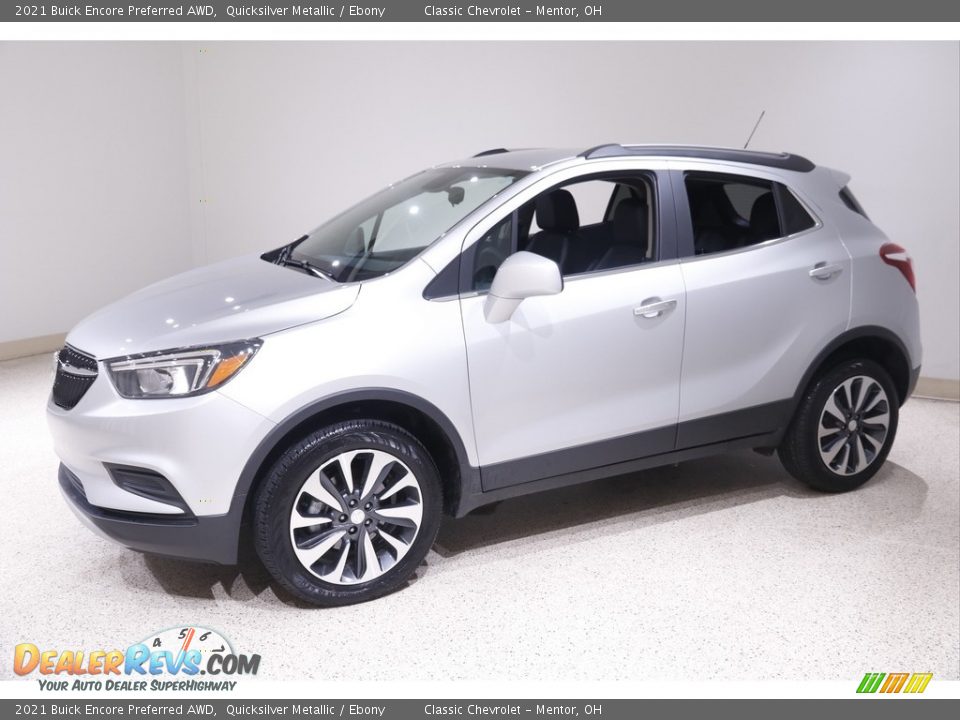 Front 3/4 View of 2021 Buick Encore Preferred AWD Photo #3