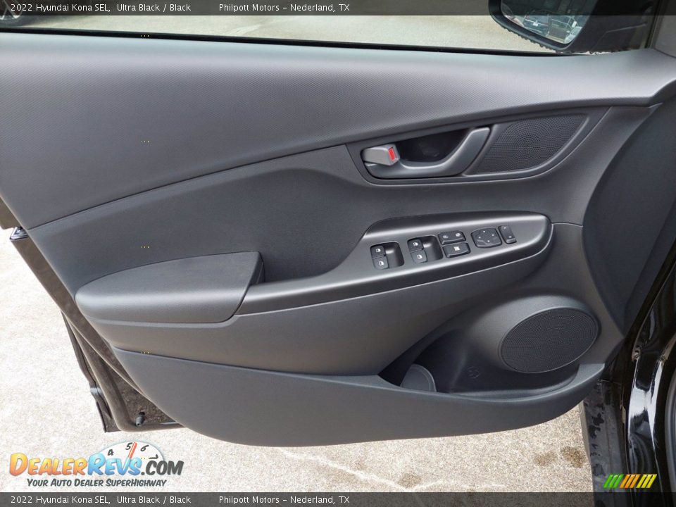Door Panel of 2022 Hyundai Kona SEL Photo #12