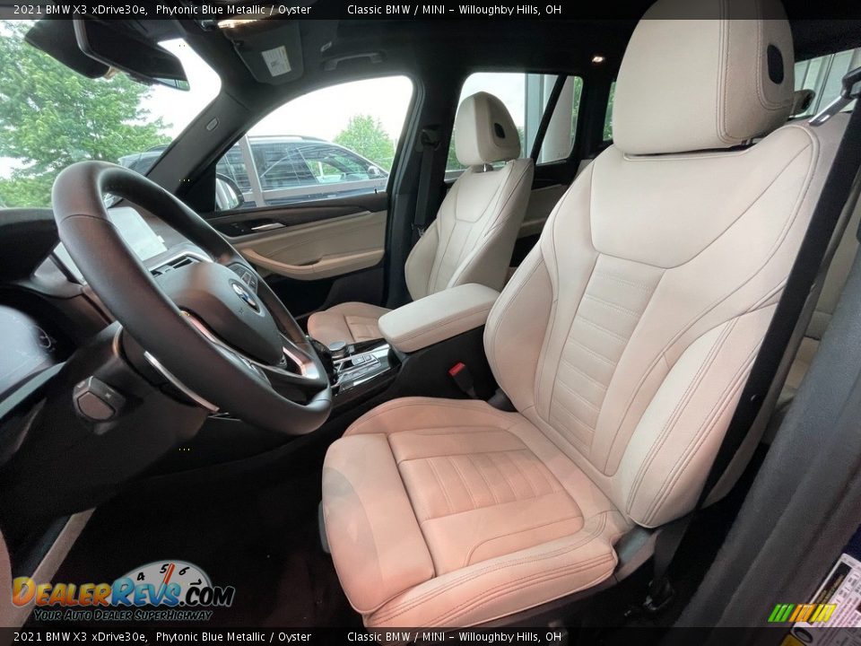 Front Seat of 2021 BMW X3 xDrive30e Photo #4