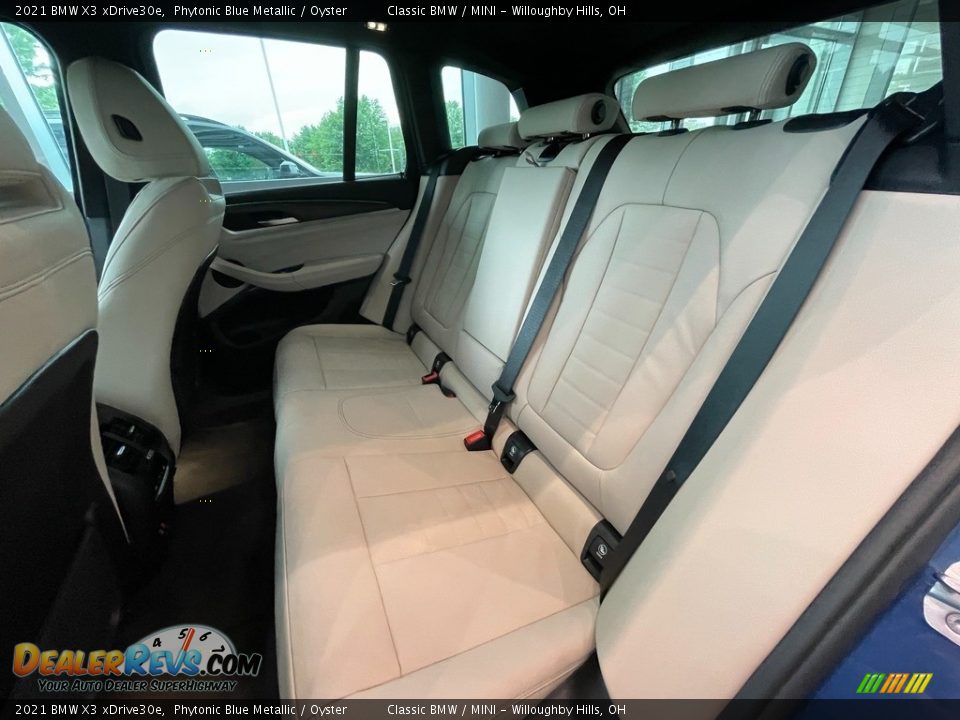 Rear Seat of 2021 BMW X3 xDrive30e Photo #5