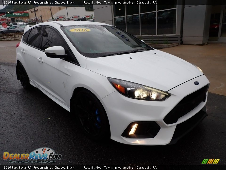 2016 Ford Focus RS Frozen White / Charcoal Black Photo #9
