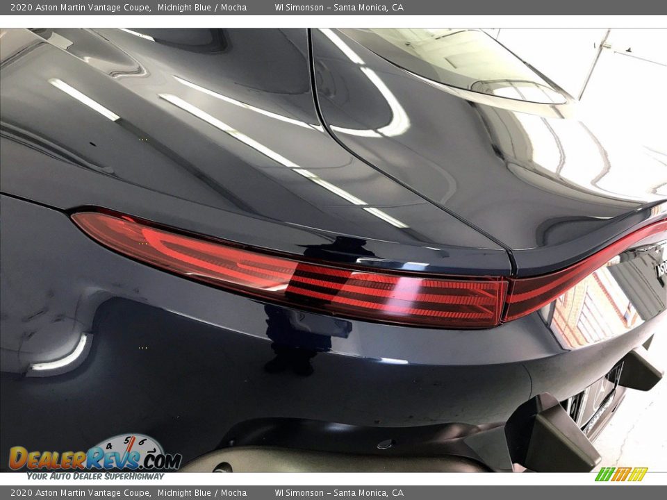 2020 Aston Martin Vantage Coupe Midnight Blue / Mocha Photo #24