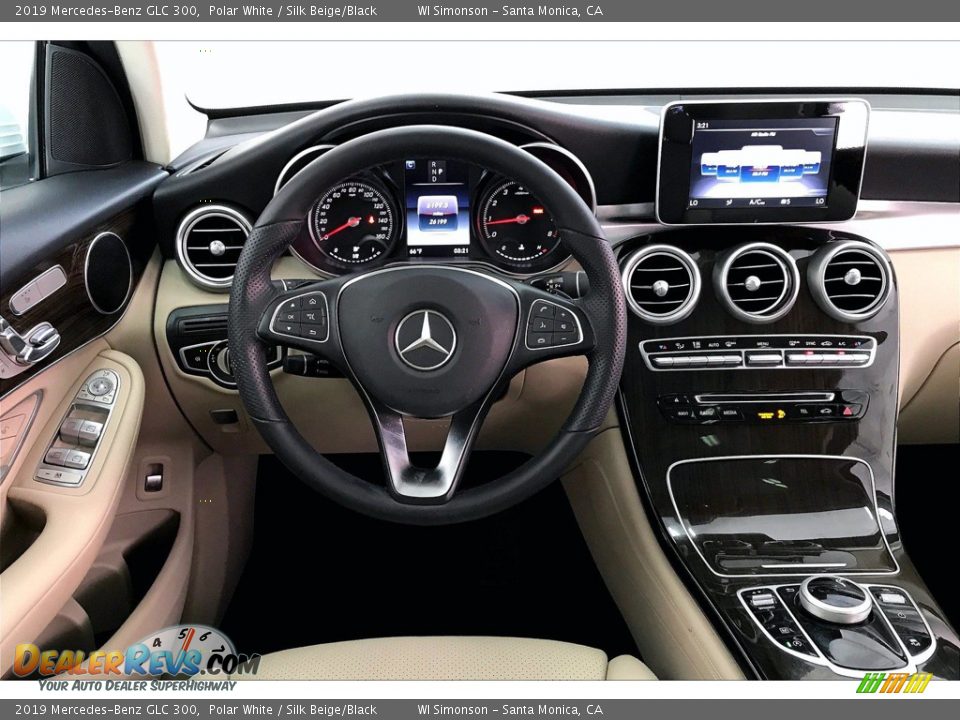 2019 Mercedes-Benz GLC 300 Polar White / Silk Beige/Black Photo #4