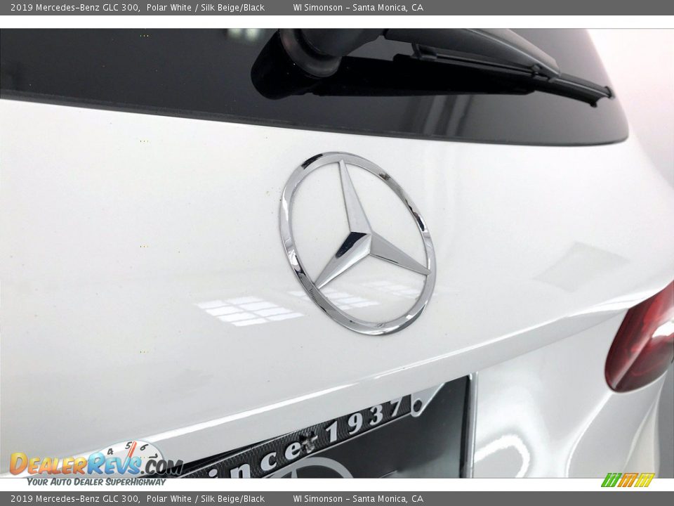 2019 Mercedes-Benz GLC 300 Polar White / Silk Beige/Black Photo #7