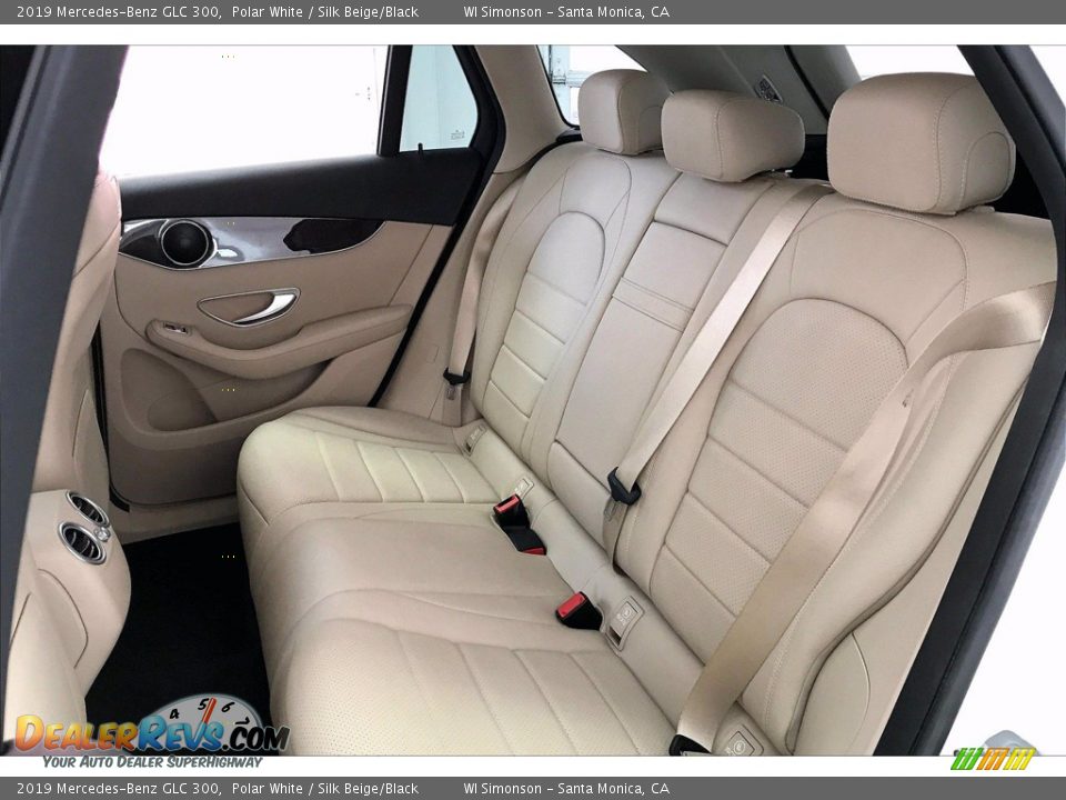 2019 Mercedes-Benz GLC 300 Polar White / Silk Beige/Black Photo #20