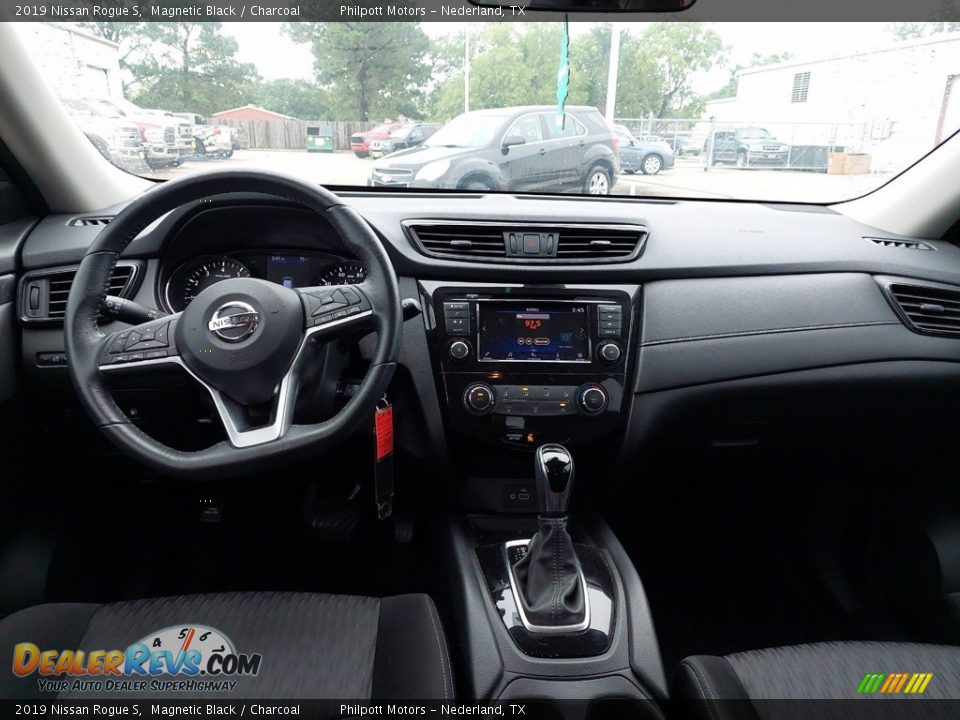 Dashboard of 2019 Nissan Rogue S Photo #5